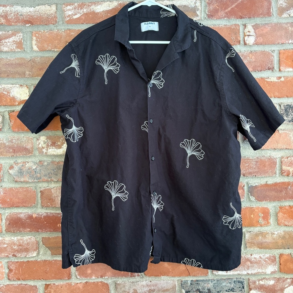 Old Navy Black Jack Button Down Shirt Floral Print Cotton XL Vacation Beach